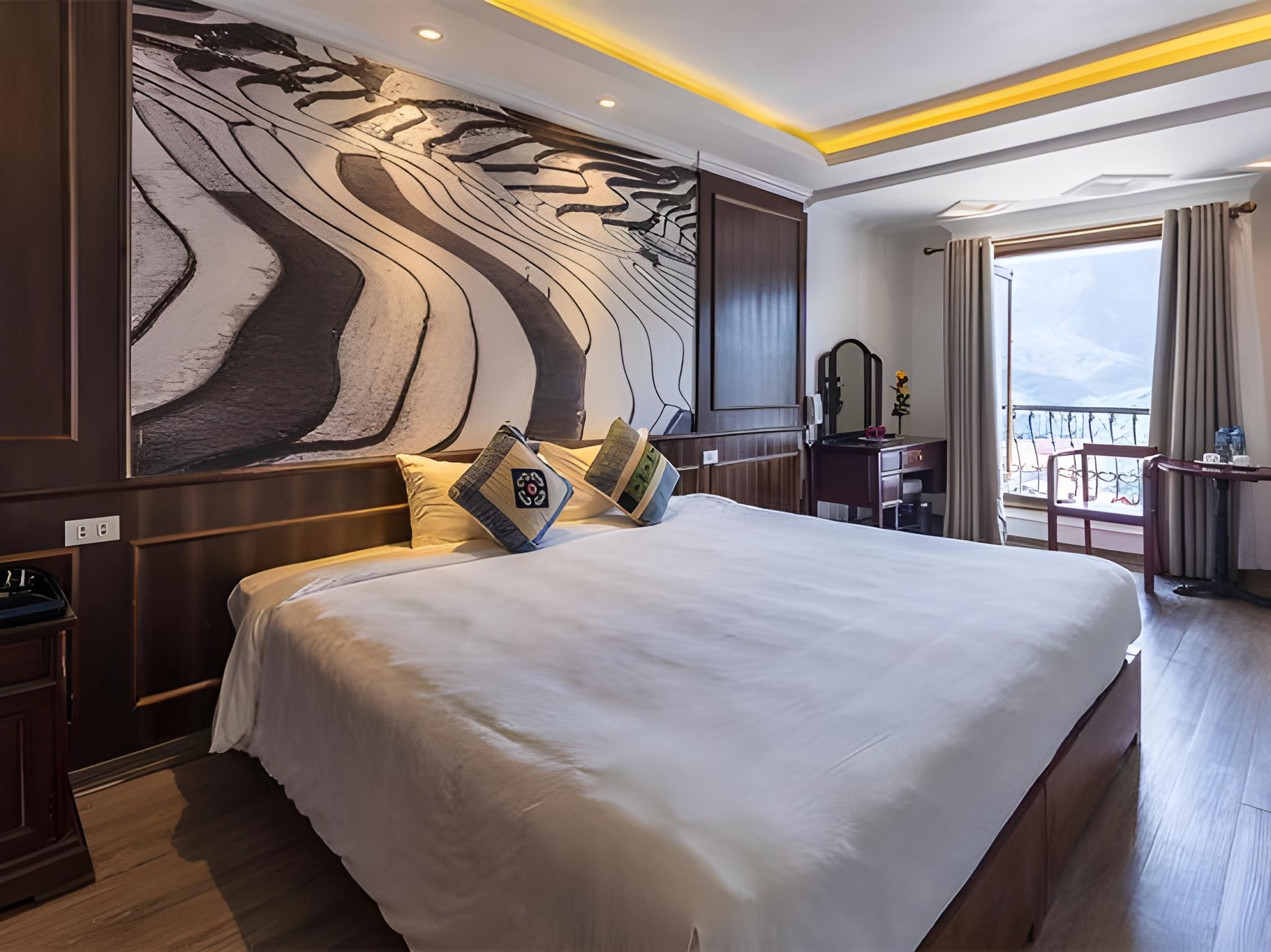 Deluxe, Old City View