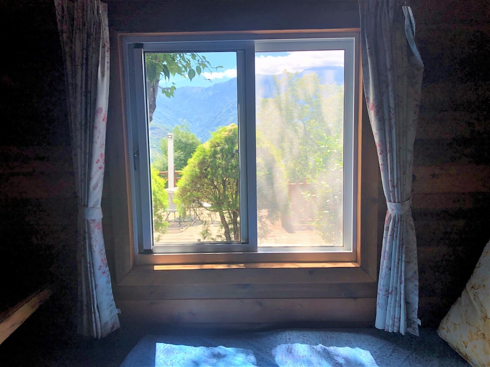 Aurora Villa 23/50