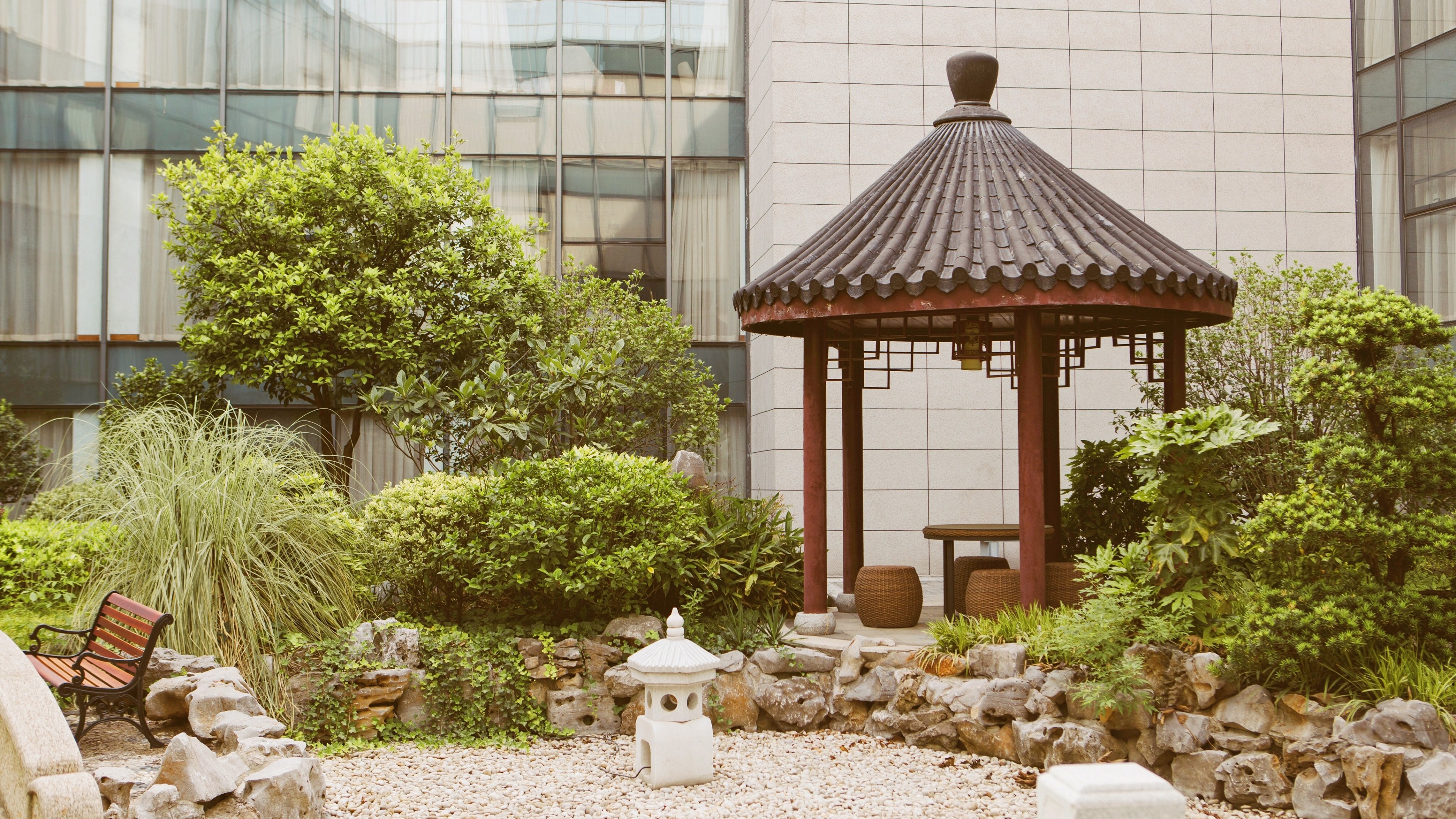 HOLIDAY INN NANJING XUANWU LAKE 3/77