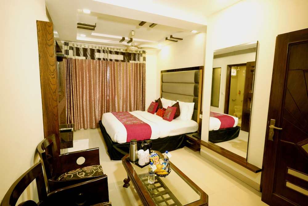Hotel Singh Empire Dx 28/50