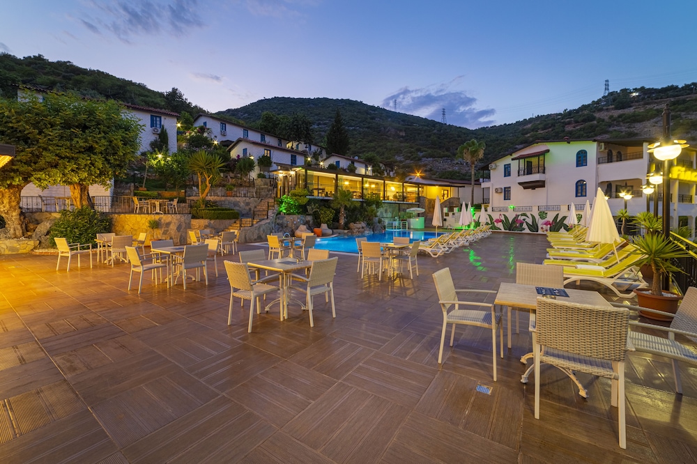 La Finca Hotel 7/63