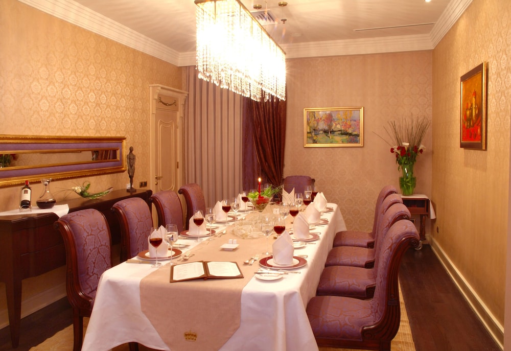Excelsior Hotel & Spa Baku, Curio Collection by Hilton 75/82