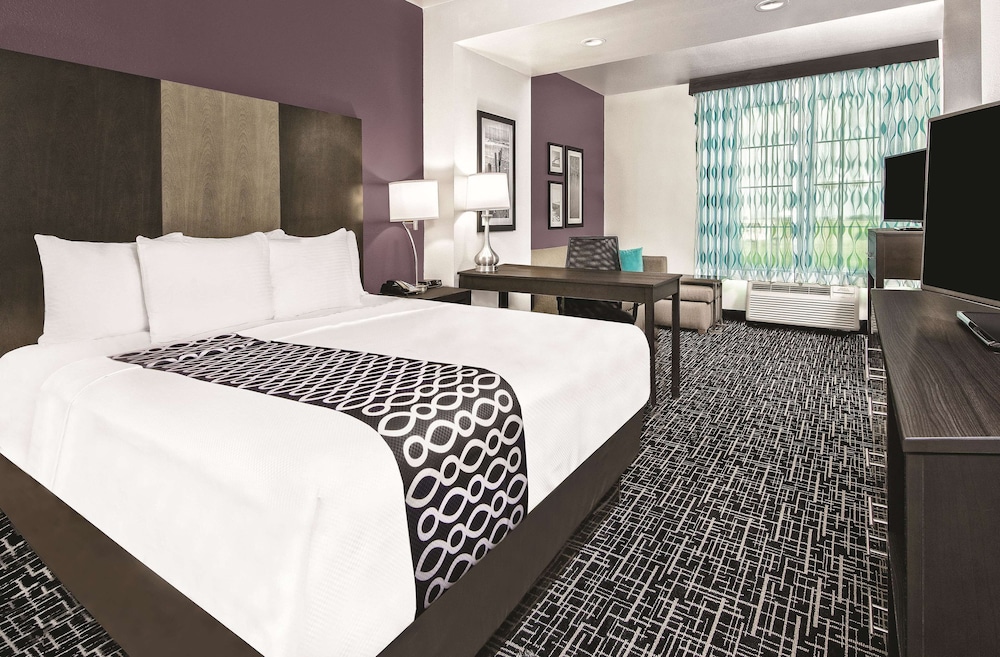 La Quinta Inn & Suites by Wyndham Corpus Christi - Portland 13/43
