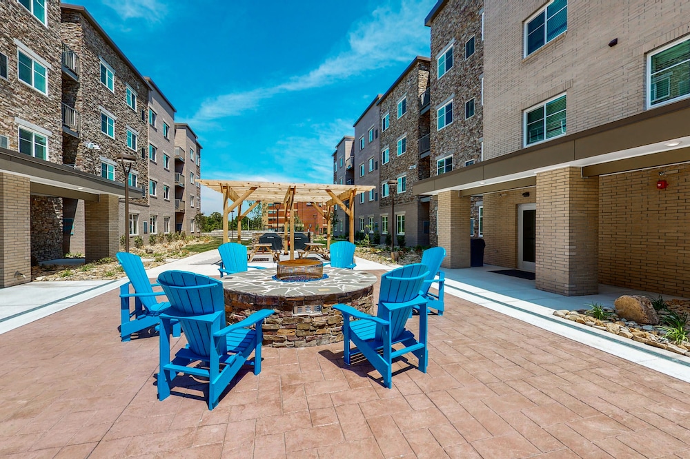 WaterWalk Extended Stay by Wyndham Raleigh - RTP 50/61