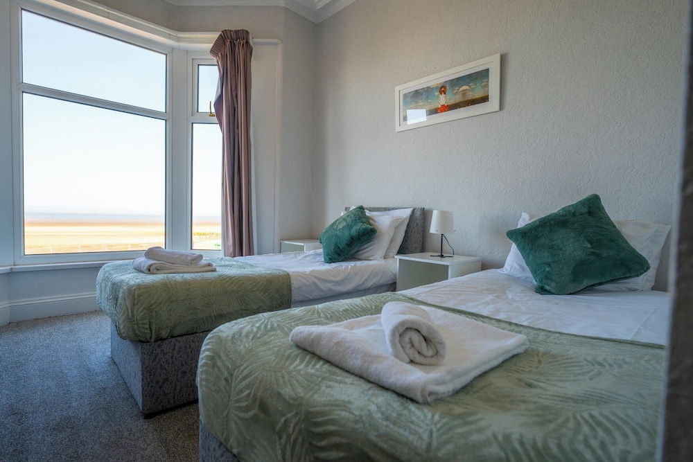 Clifton Hotel 15/29