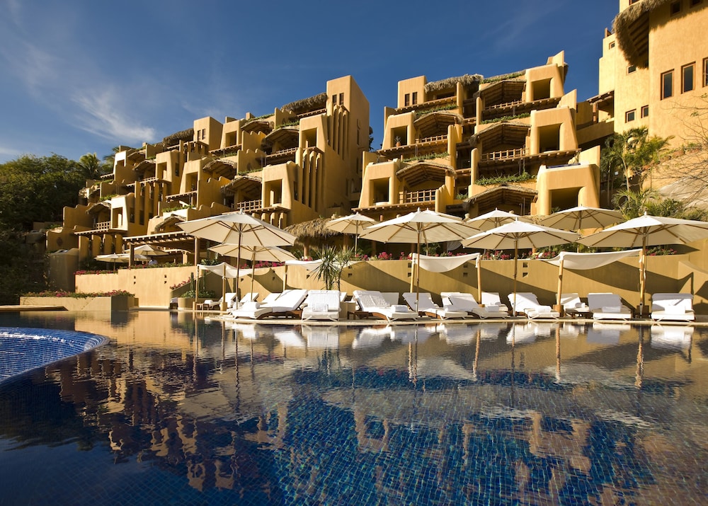 Cala De Mar Resort & Spa Ixtapa 1/69
