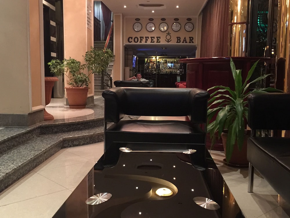Lobelia Hotel 12/68