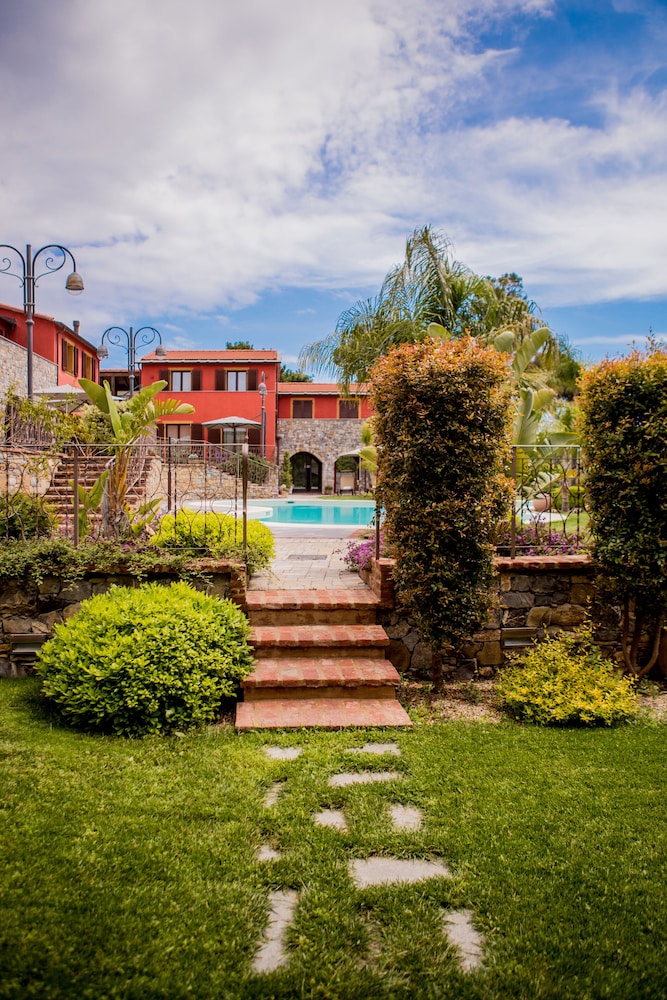 Il Nido Resort 46/50