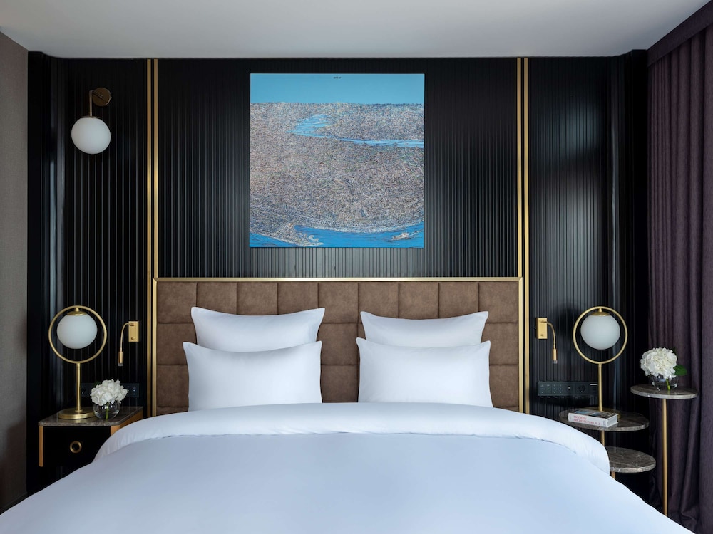 1 BEDROOM, PRESTIGE, SUITE, KING BED, CITY VIEW
