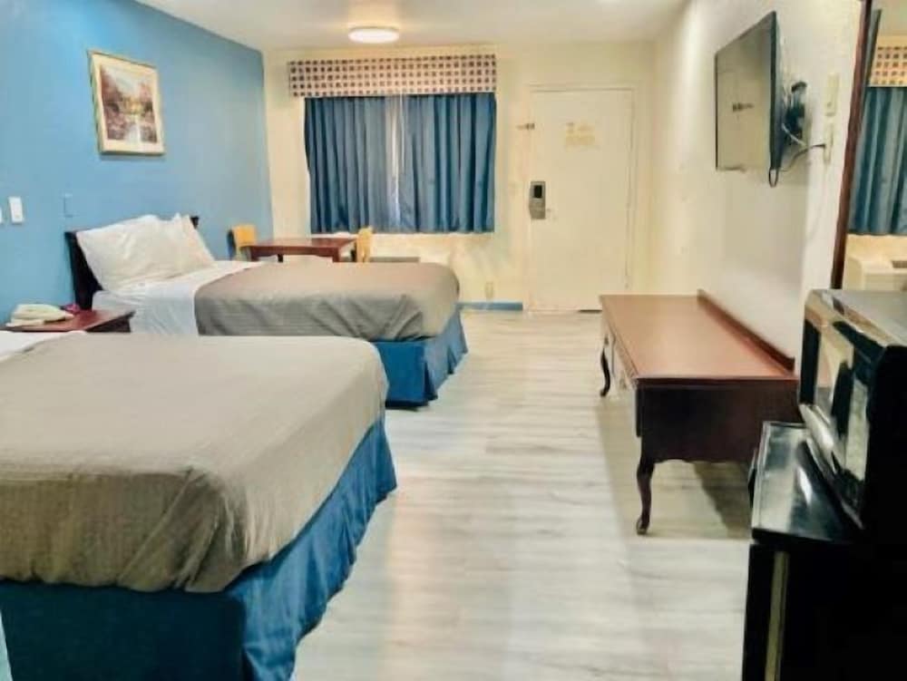 Room, 2 Queen Beds, Accessible