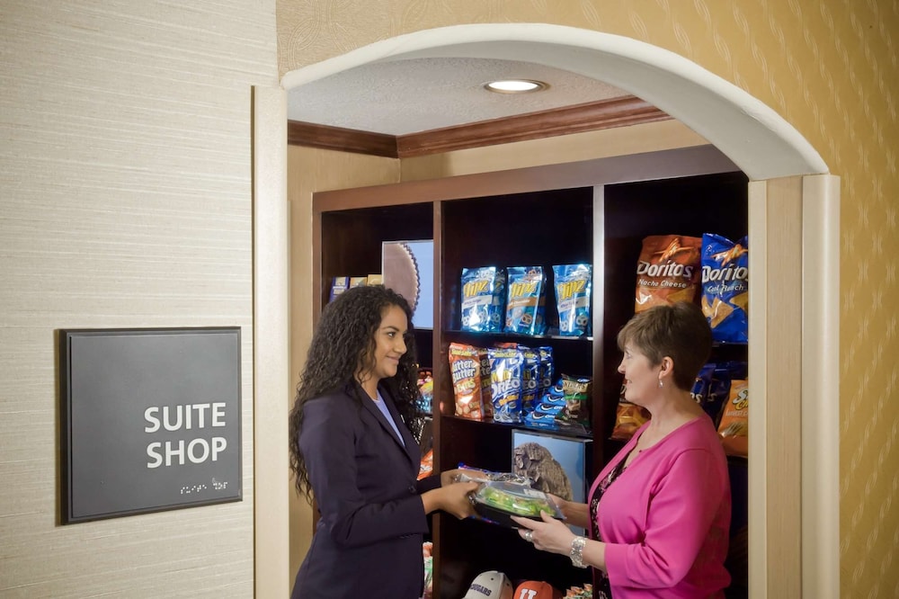 Hampton Inn & Suites Salt Lake City Arpt photo3