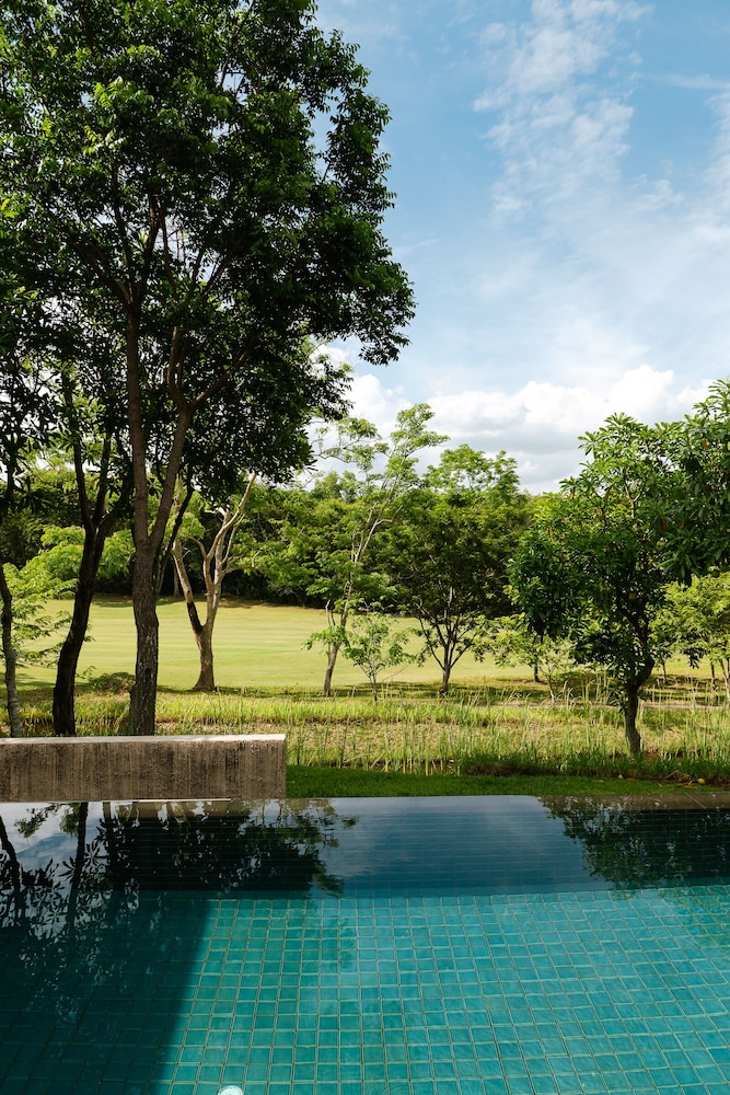MUTHI MAYA FOREST POOL VILLA RESORT 72/78