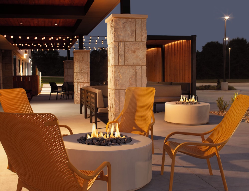 Home2 Suites by Hilton Texarkana 18/24