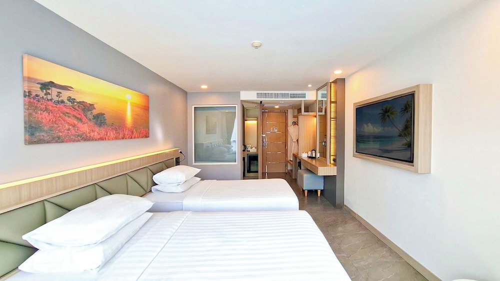 غرفة بريميوم سوبيريور بسريرين منفصلين، Clarian Hotel Beach Patong 4/10