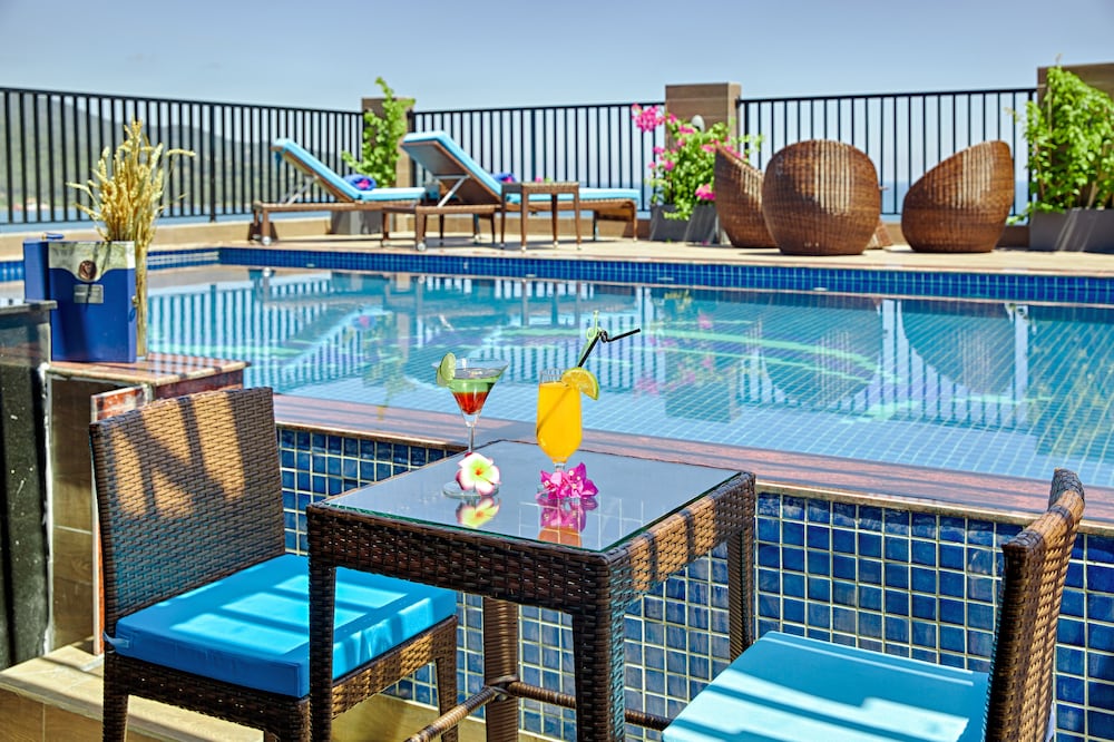 Seashore Hotel & Apartment 49/66