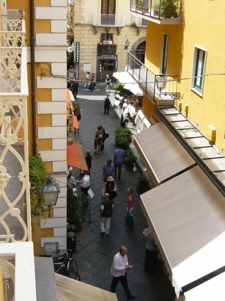 B&B Dolcevita Sorrento photo4