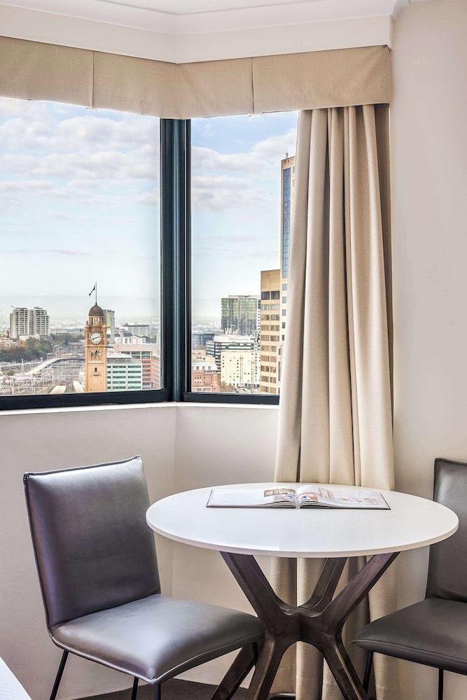 Oaks Sydney Castlereagh Suites 66/78
