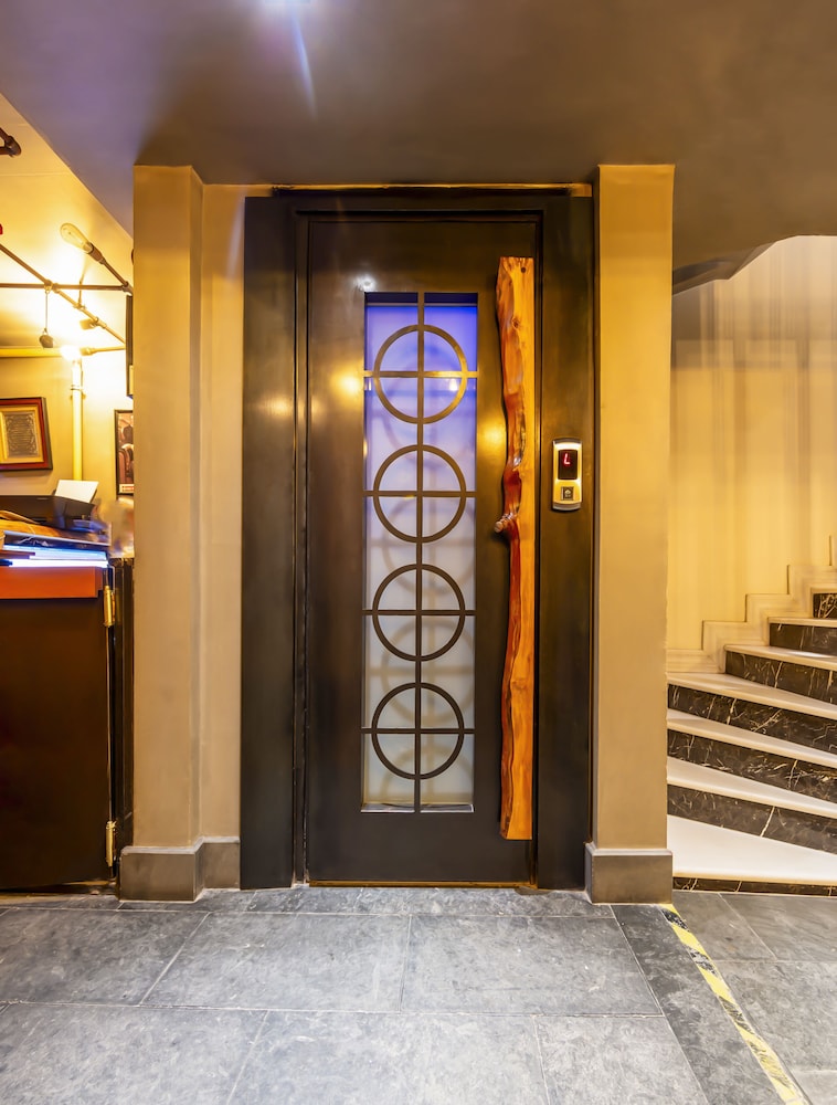 Taksim Avenue Hotel 12/50