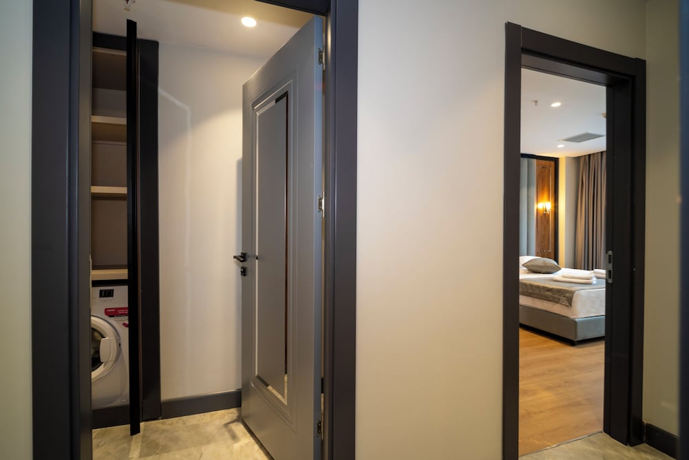 Rusel Park Residence 17/50