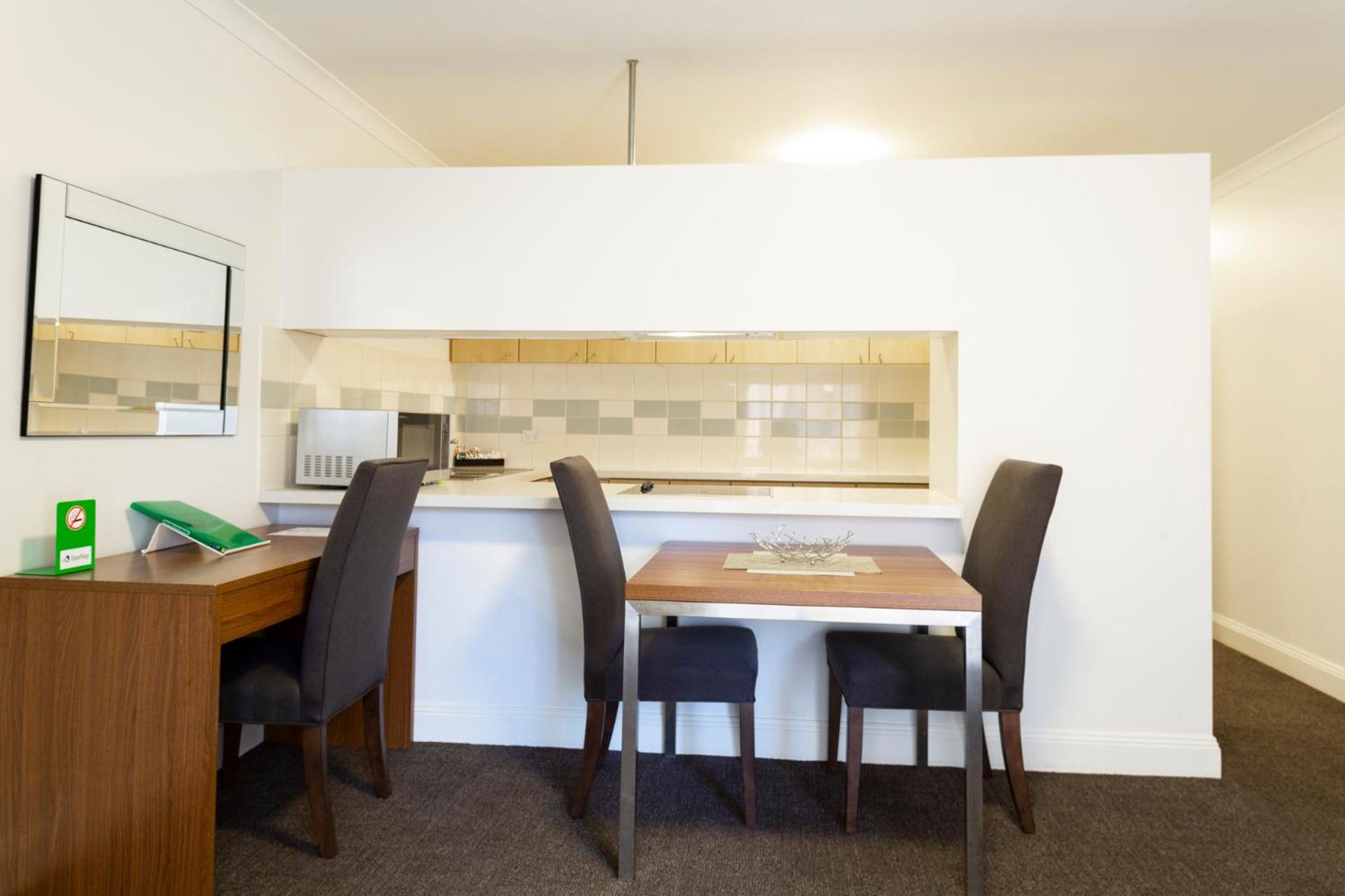 Amazing Accommodations St Kilda Melbourne 43/51