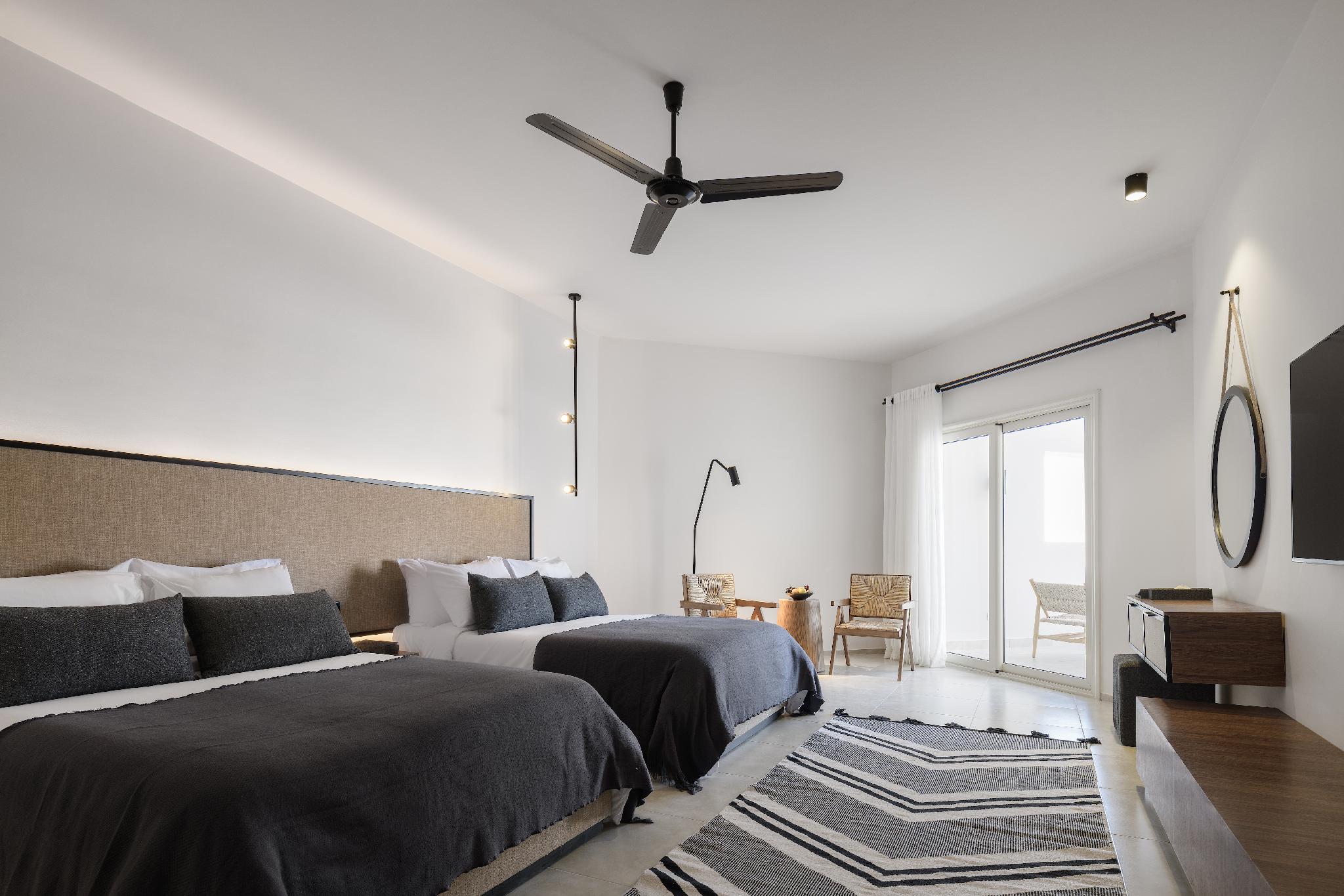 DELUXE, TWIN BEDS, GARDEN ACCESS