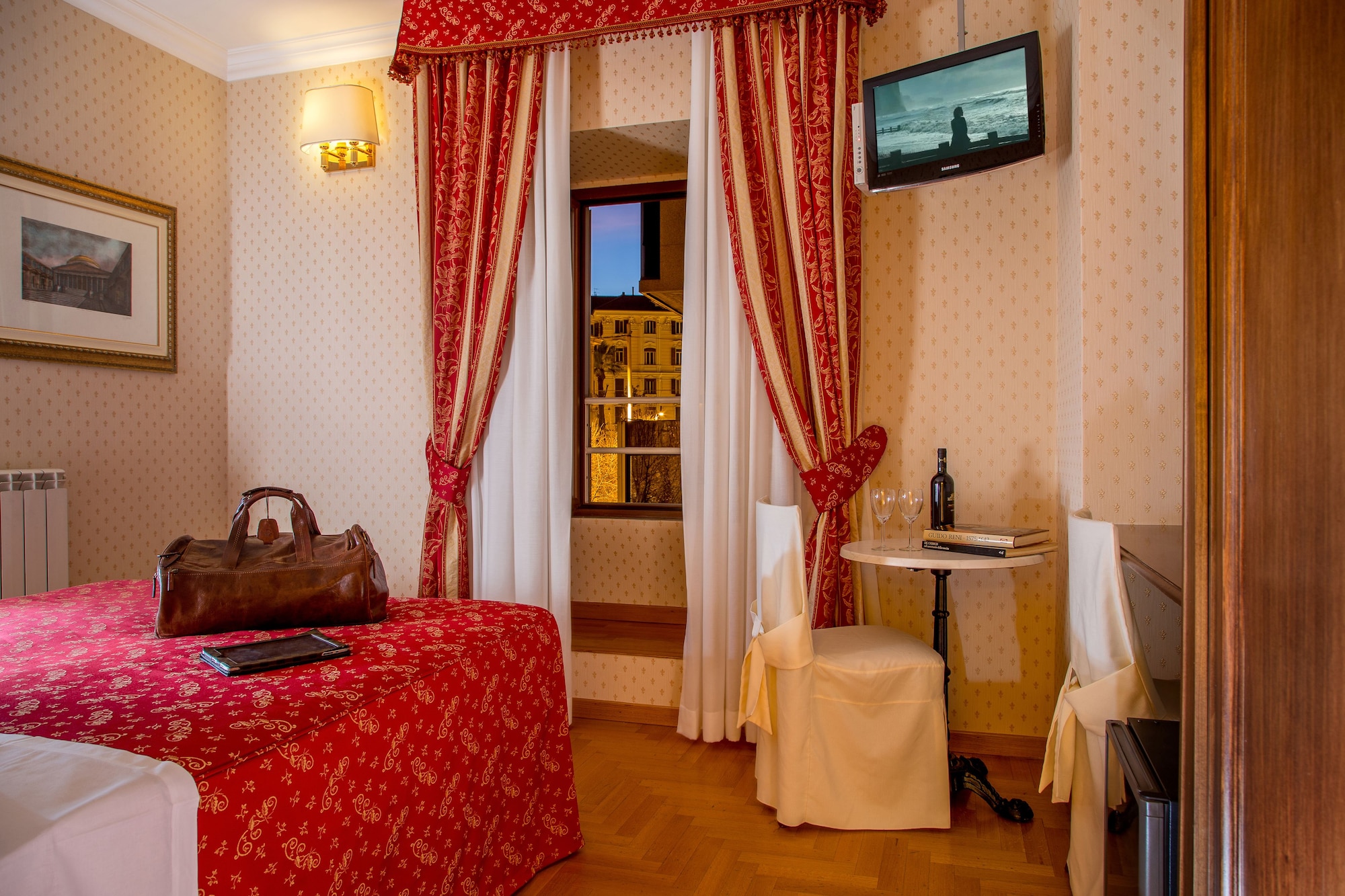 غرفة أساسية بسريرين منفصلين بغرفة نوم واحدة، Boncompagni Suite 9/10