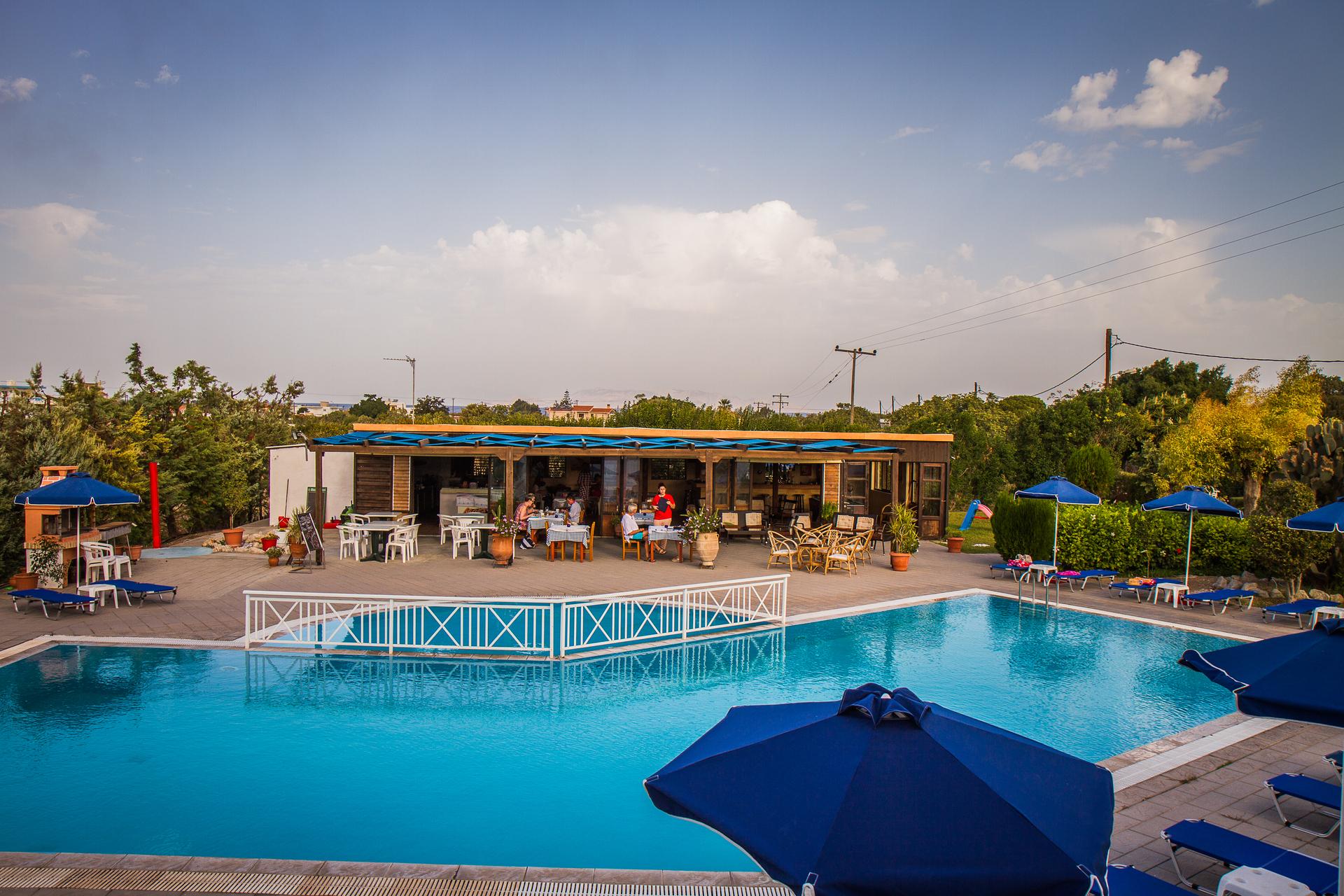 Alkmini Hotel photo4