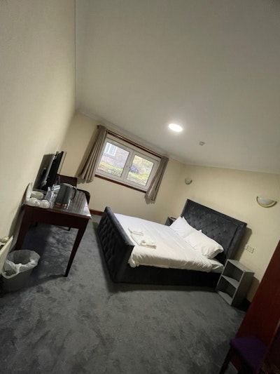 OYO Lochway Hotel 24/38