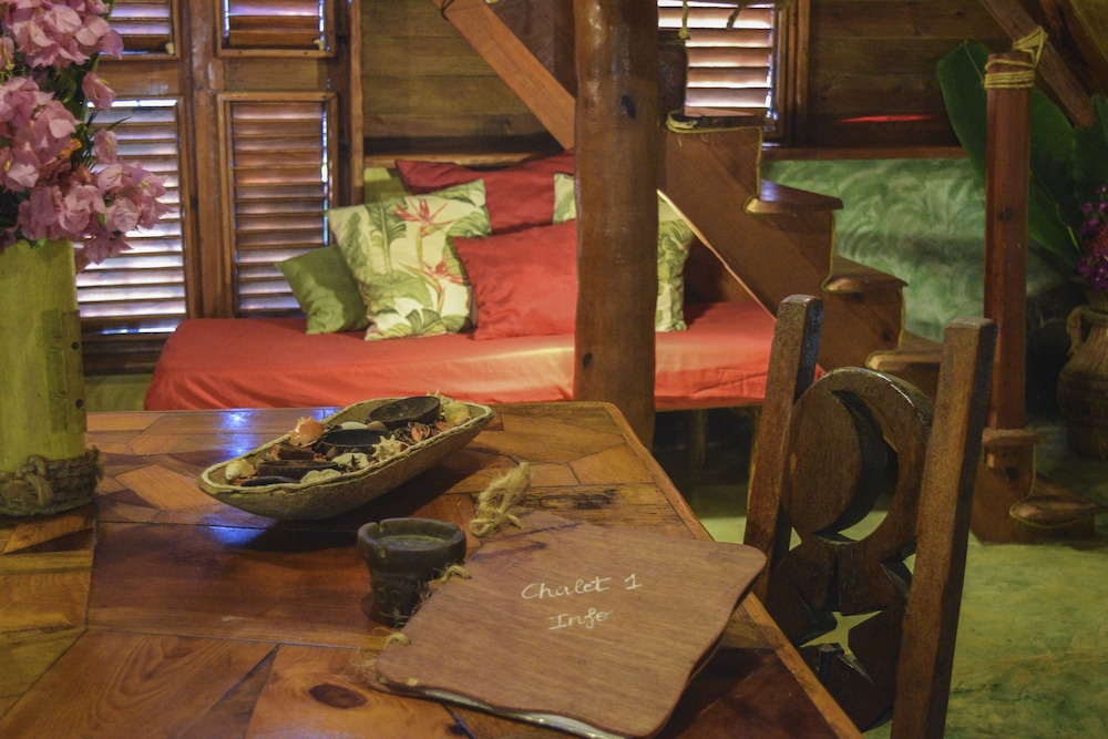 Chalet Tropical Village B&amp;B 51/74