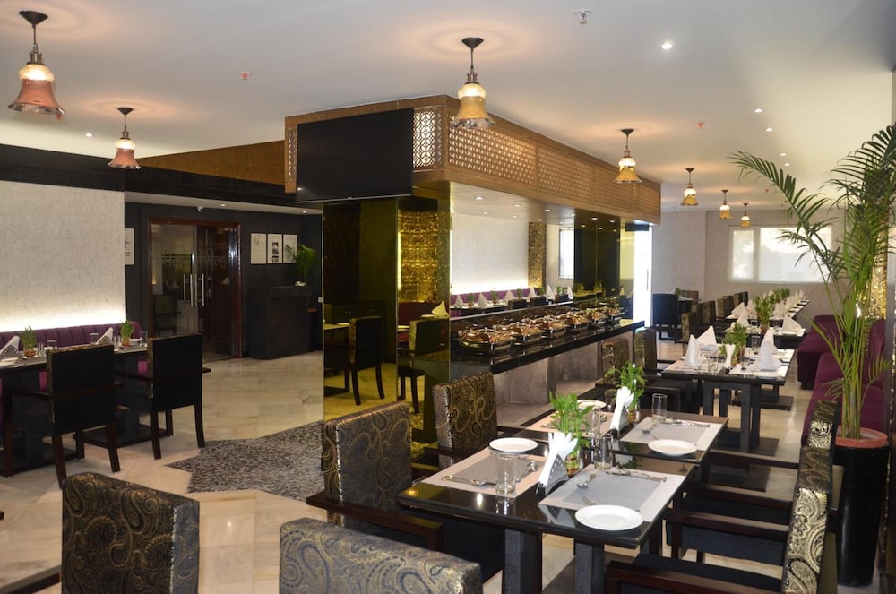 VESTA MAURYA PALACE 51/67