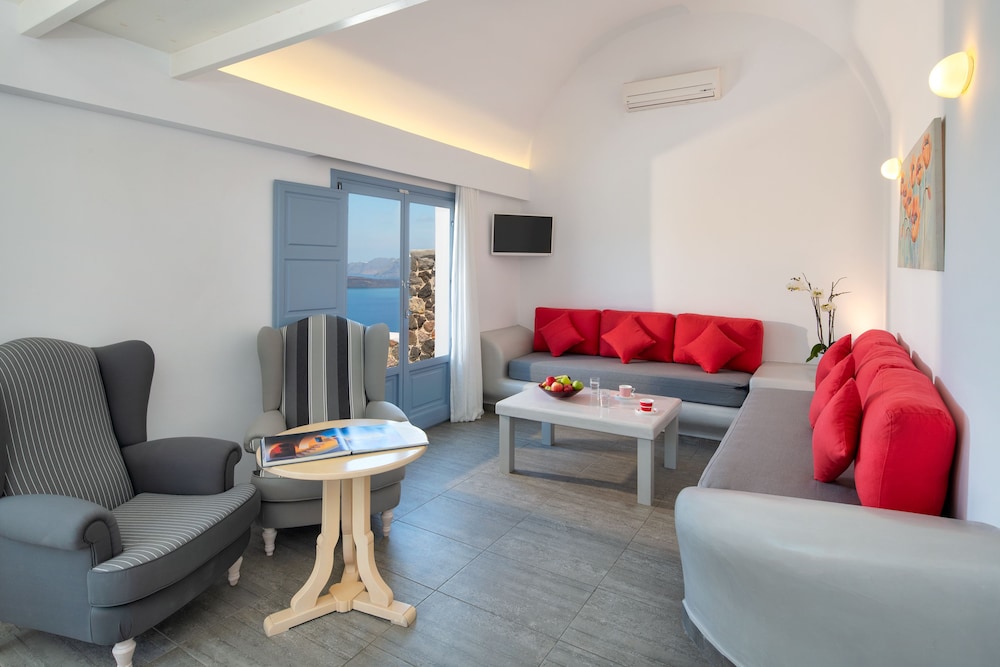 Apanemo Hotel and Suites 38/59