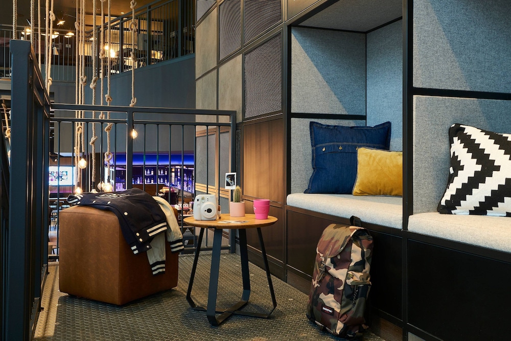 Moxy Southampton 26/55