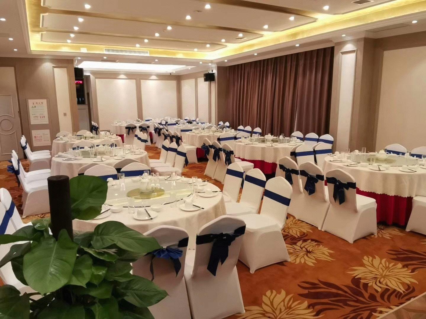 Vienna International Hotel (Xi'an Changying Garden) 55/61