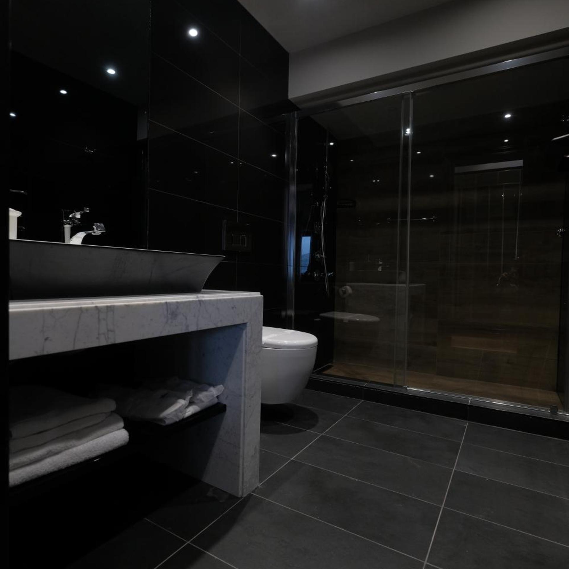 Superior, Double Bed, Tower View, Balcony، Nordstern Hotel Galata 5/6