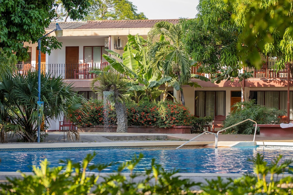 Hotel Boyeros 54/62