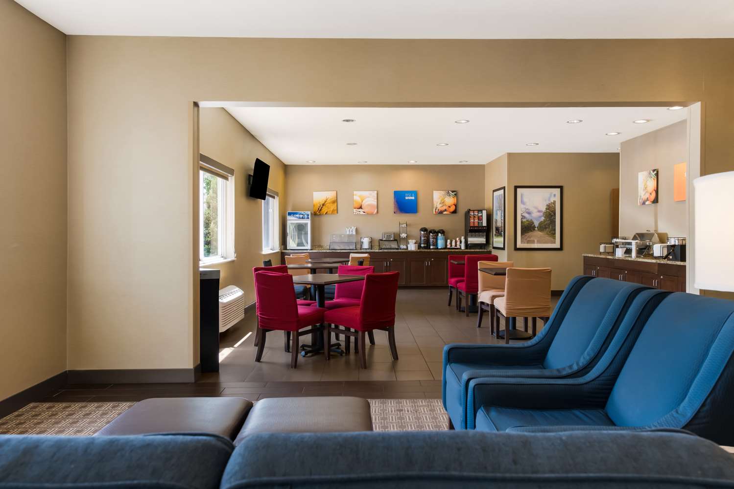 Comfort Inn Wichita East 21/25
