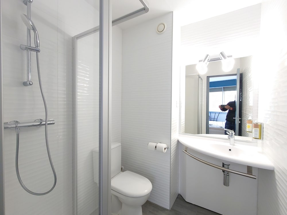 greet hotel Grenoble Centre Gare 53/60