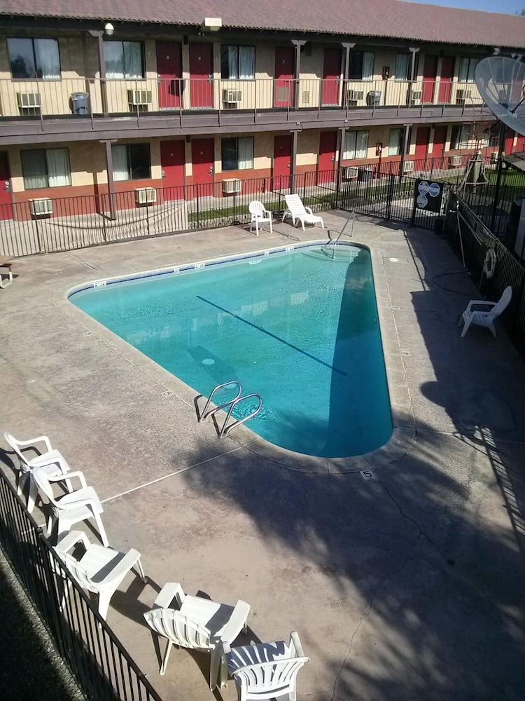 Best Economy Inn n Suites 9/67