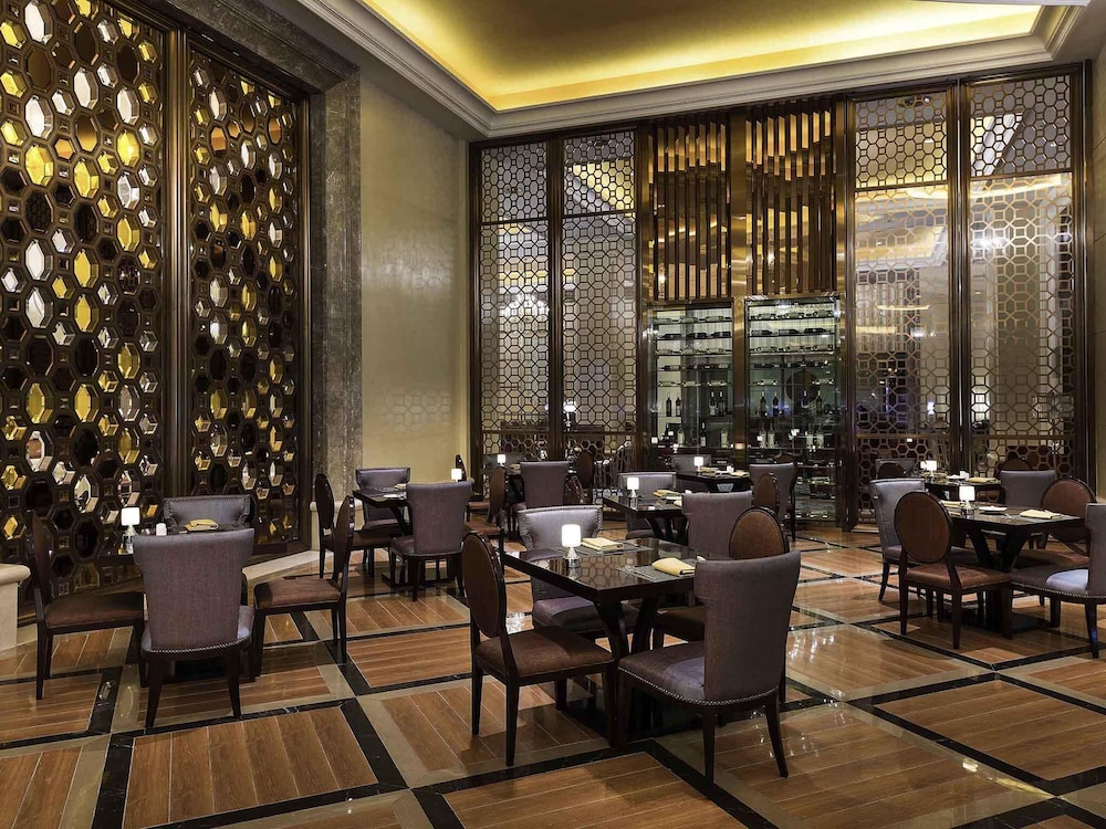 Pullman Tangshan Hotel 32/49