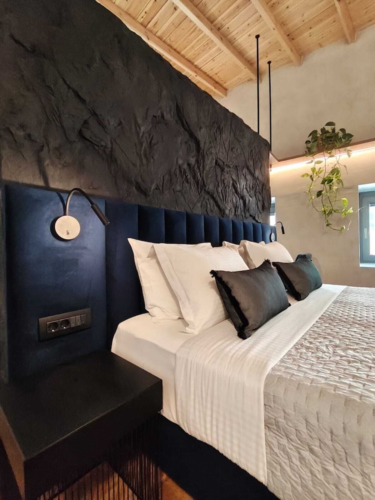 Syros Soul Suites 16/49