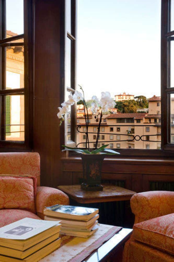 Hotel Hermitage 37/63
