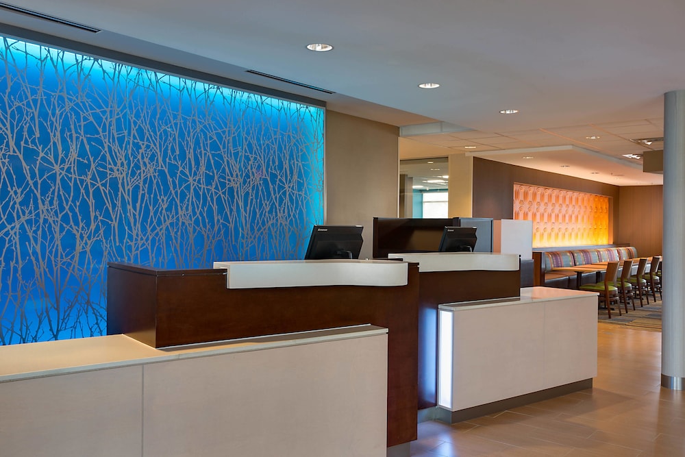 FAIRFIELD INN & SUITES DALLAS WEST/I-30 6/27