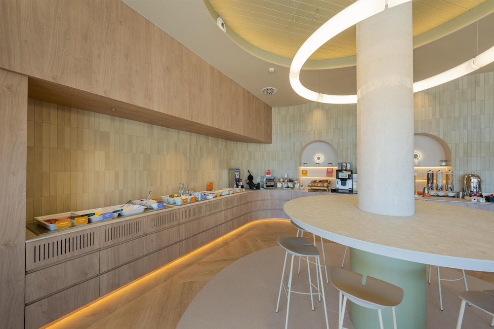 Hampton by Hilton Alicante Airport 33/42