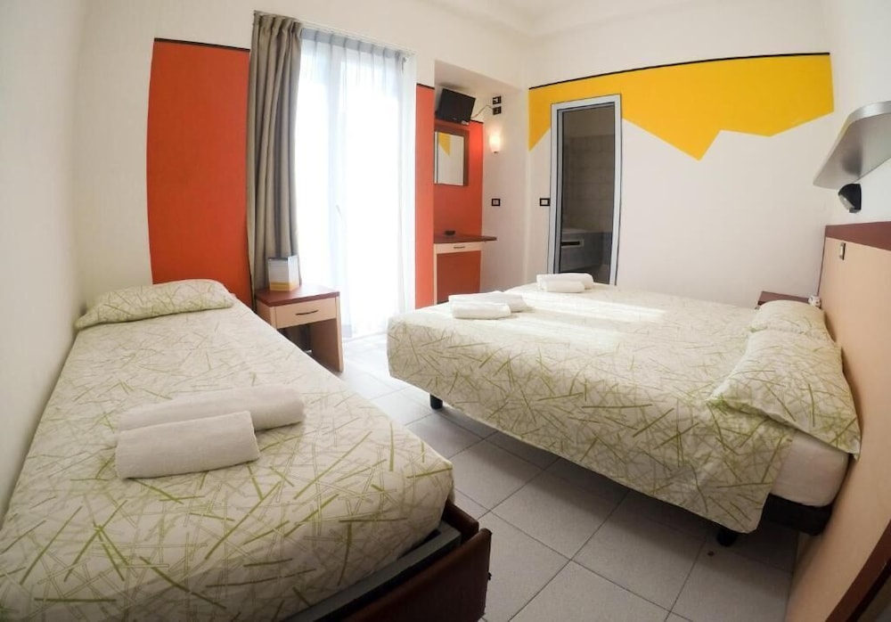 Hotel Elba Young People Hotels 12/25