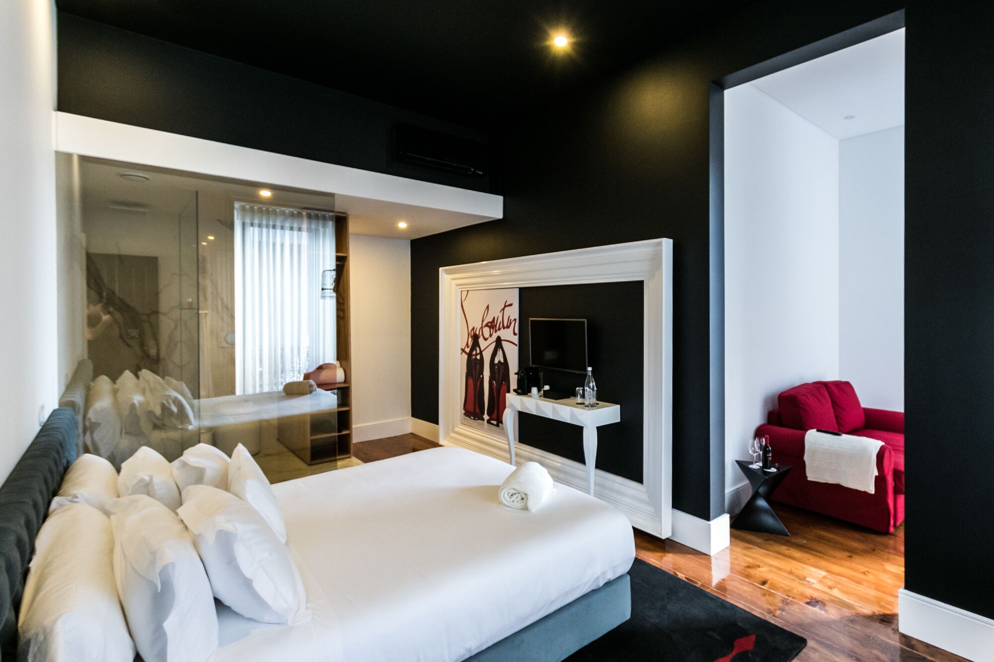 Master, Suite, Double Bed, Sofa