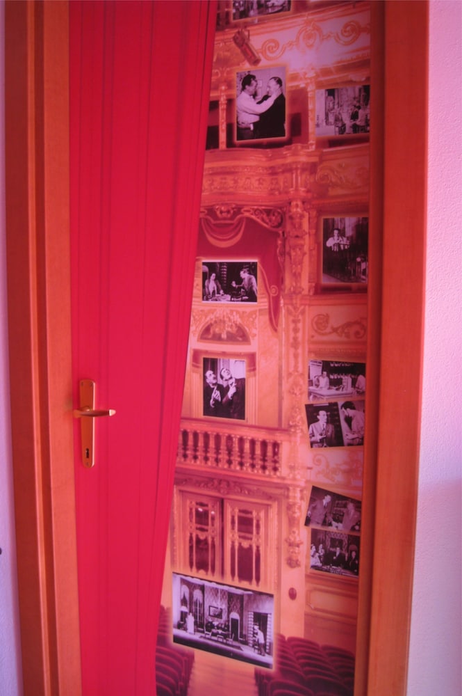 Art Hotel 28/41
