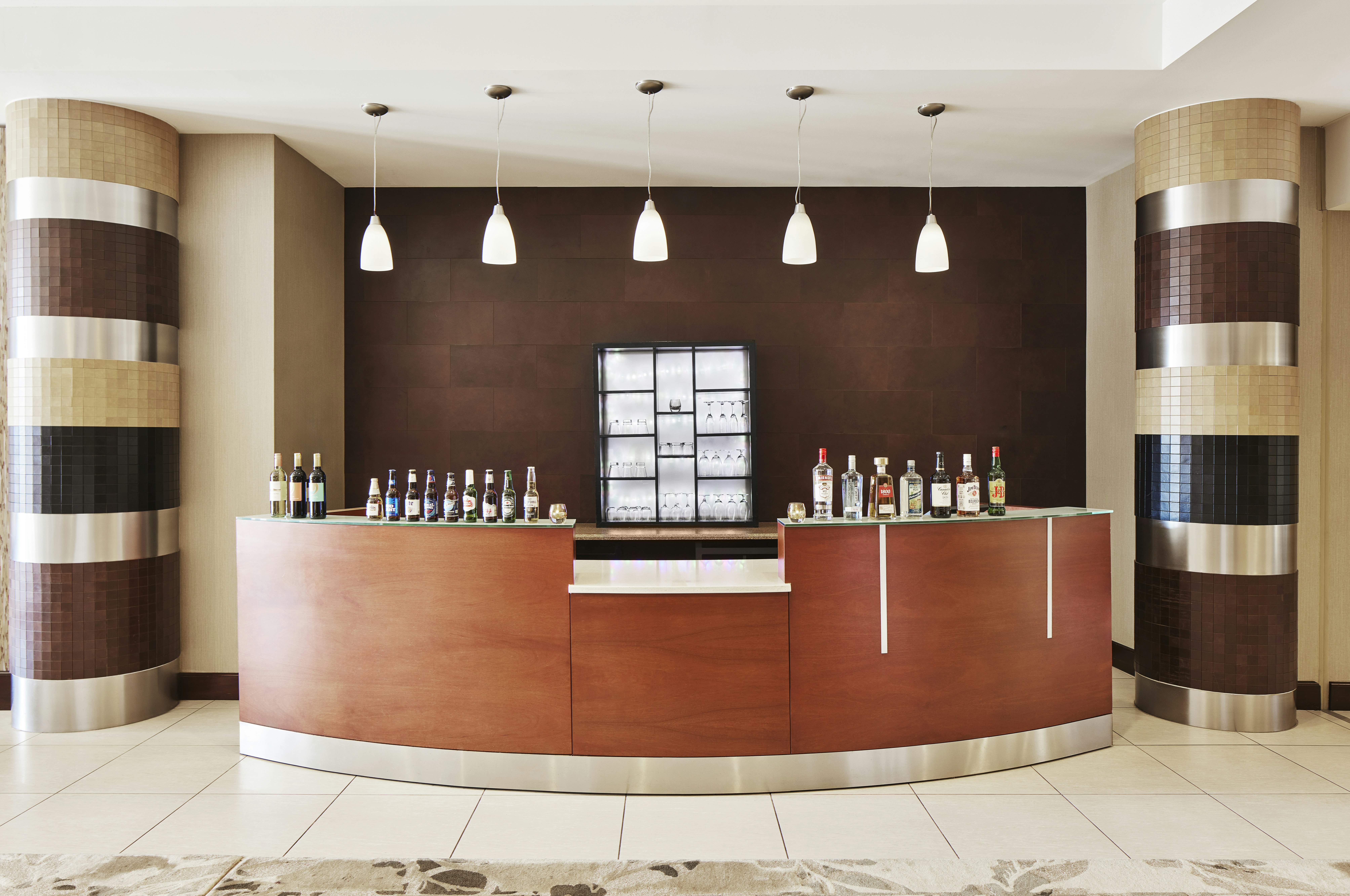Embassy Suites Alexandria Old Town 6/51