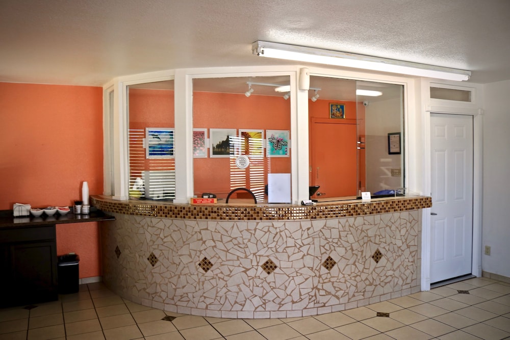 Heritage Inn & Suites 5/31