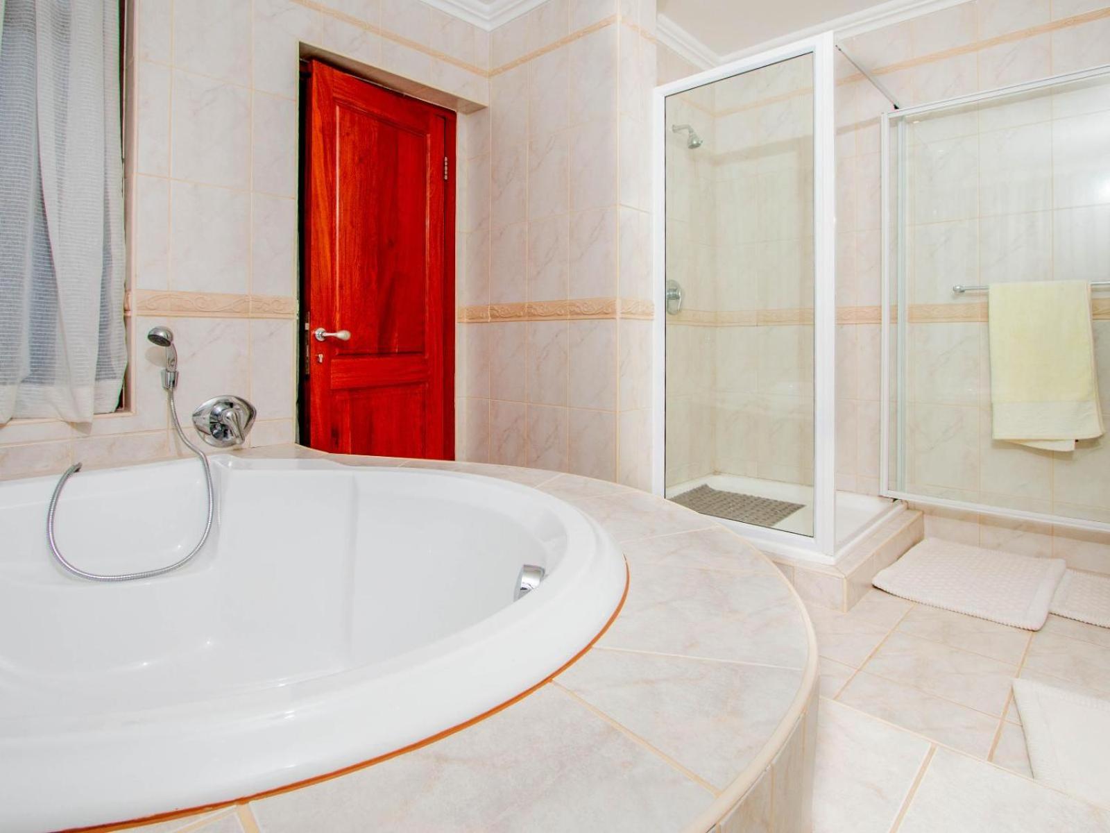 Bophirima Boutique Hotel 34/37