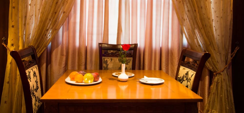 ESTHELL VILLAGE RESORT 24/48